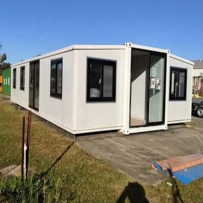 Uitbreidbaar containerhuis met 3 slaapkamers woonkamer Keuken en badkamer